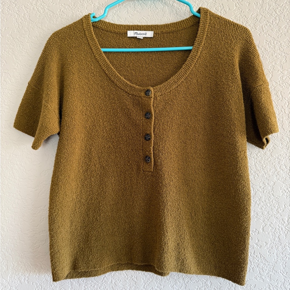S Madewell Olive mustard-green Buttoned Henley neck short-sleeved sweater